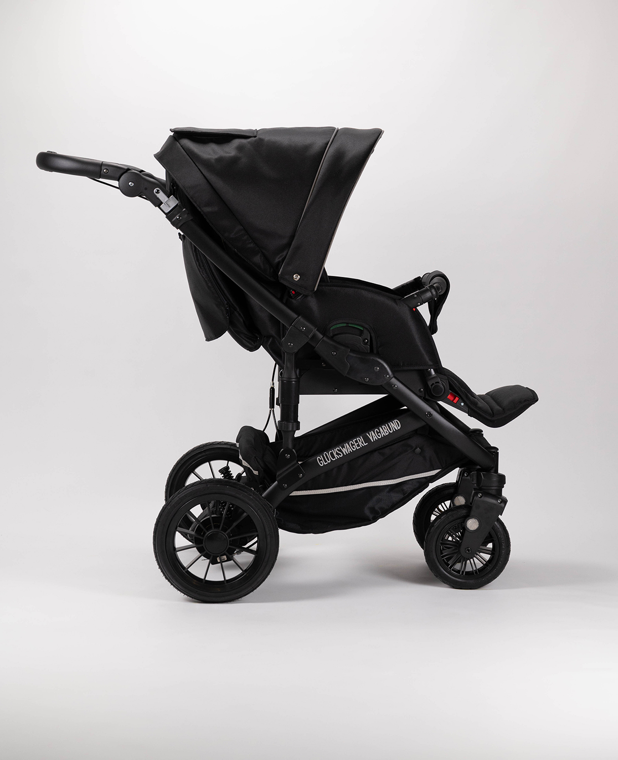Glückswagerl Vagabund – Geländekinderwagen Black Edition – Bild 8
